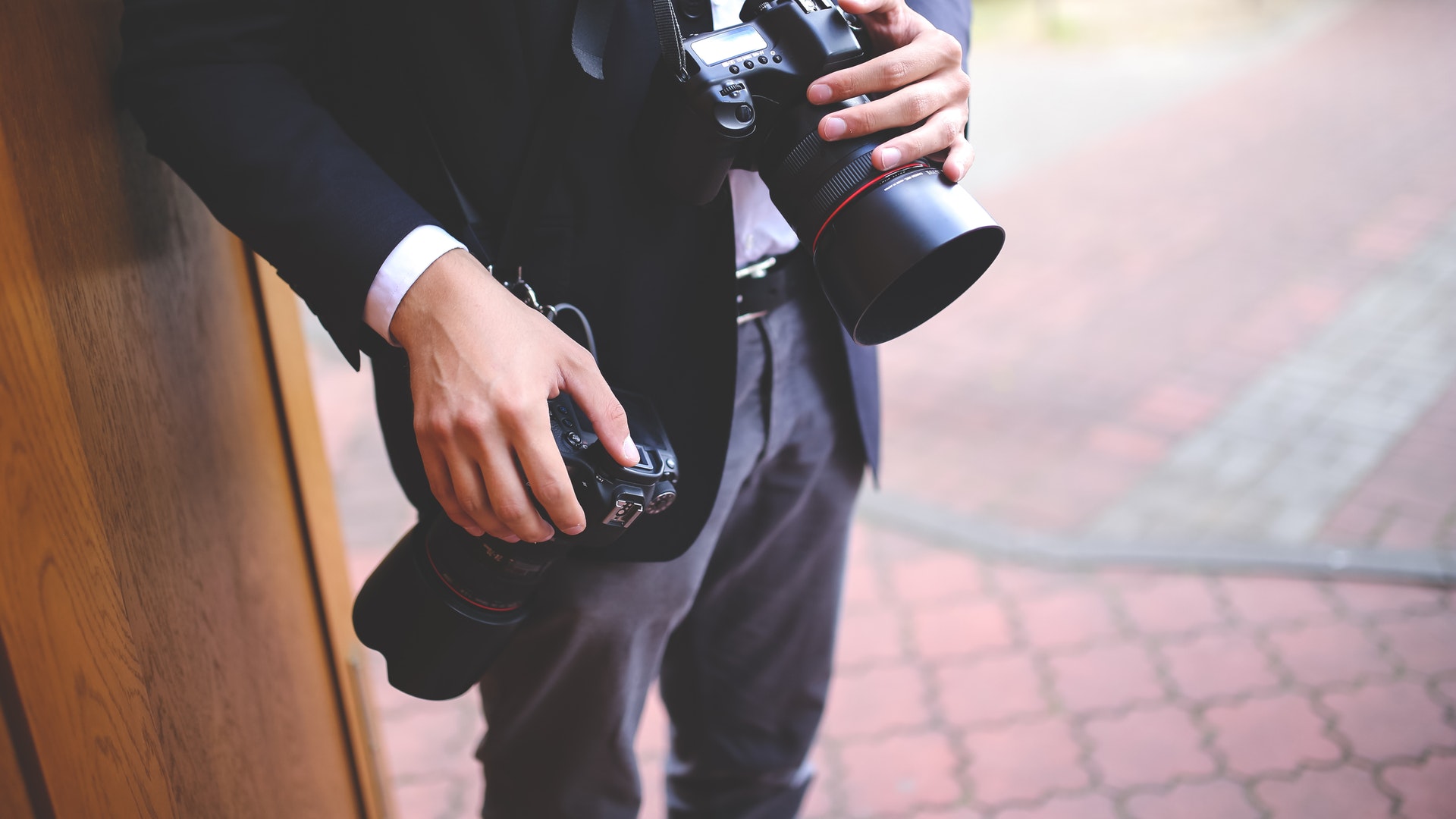 Sell DSLR Camera